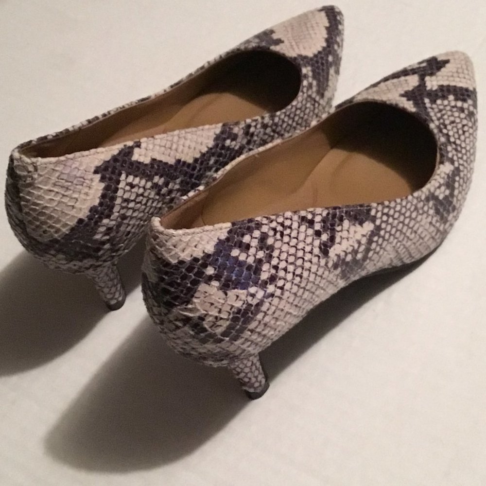 AEROSOLES lady's Rochester heels size 8 Wide in box - Picture 12 of 16